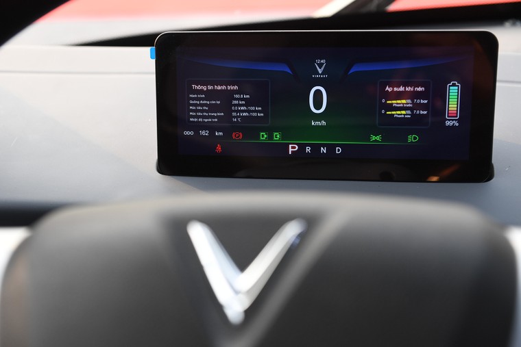 Cận cảnh mẫu xe buýt điện đô thị vừa ra mắt của VinFast ảnh 7