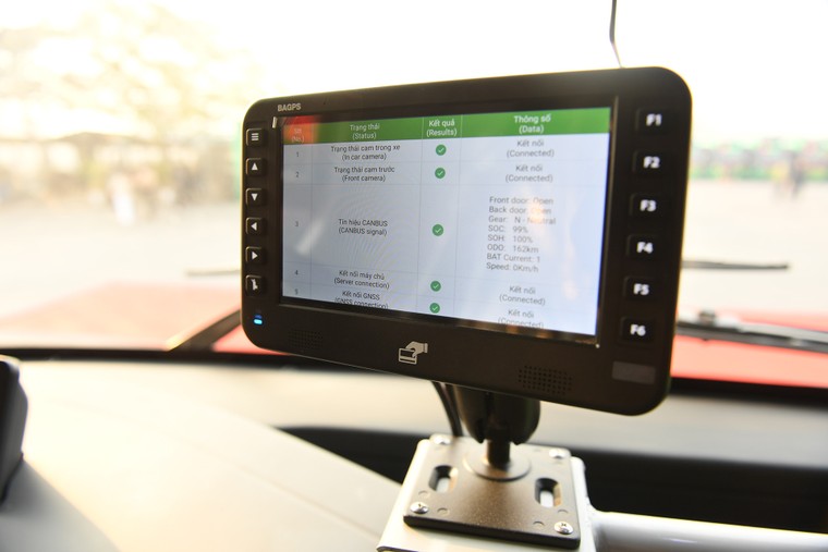 Cận cảnh mẫu xe buýt điện đô thị vừa ra mắt của VinFast ảnh 8