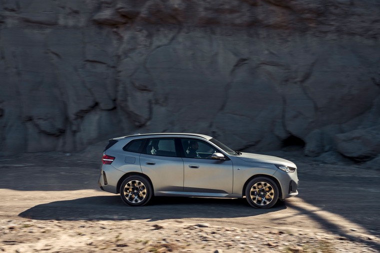 BMW X3 thế hệ thứ 4 chính thức ra mắt tại Việt Nam ảnh 2