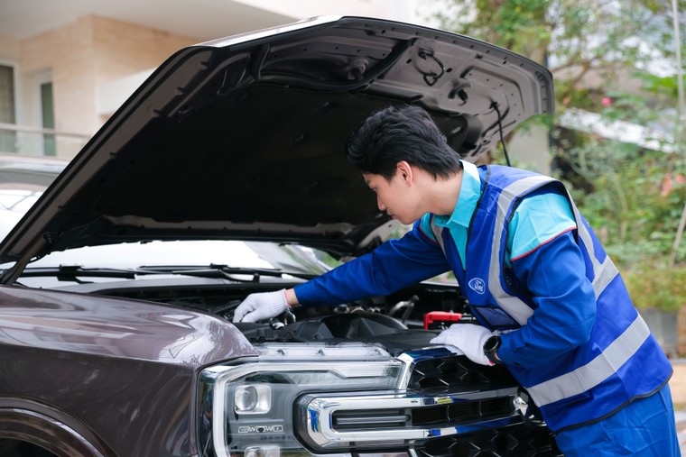 Tiếp nối thành công tại Hà Nội, Ford mở rộng dịch vụ lưu động 4 giờ hoặc miễn phí tới khách hàng TP.HCM ảnh 1