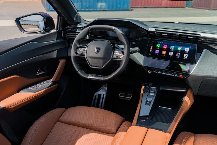 Peugeot 408 Legend Edition chính thức ra mắt tại Việt Nam: Dấu ấn 215 năm di sản và khát vọng tương lai của thương hiệu Peugeot ảnh 3