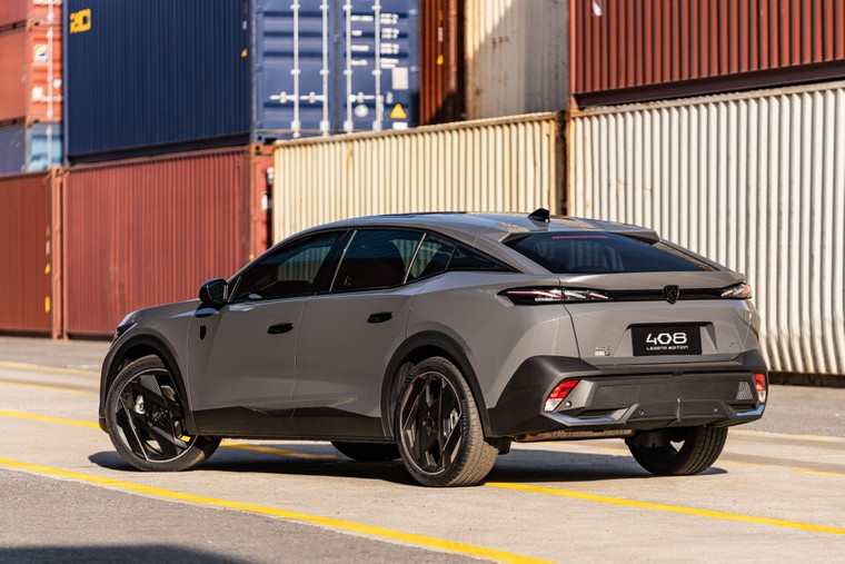 Peugeot 408 Legend Edition chính thức ra mắt tại Việt Nam: Dấu ấn 215 năm di sản và khát vọng tương lai của thương hiệu Peugeot ảnh 2