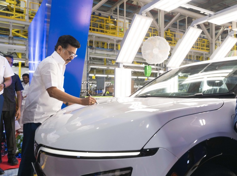 VinFast khánh thành nhà máy lắp ráp ô tô điện tại Tamil Nadu, Ấn Độ ảnh 1