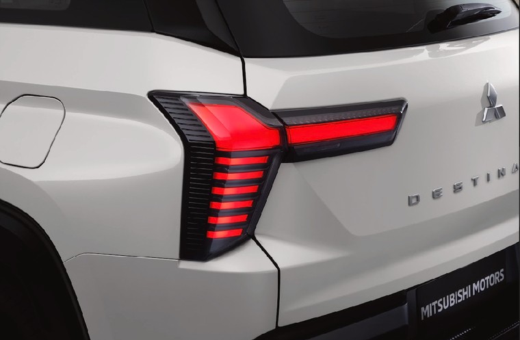 Mitsubishi Destinator hoàn toàn mới ra mắt toàn cầu tại Indonesia ảnh 2