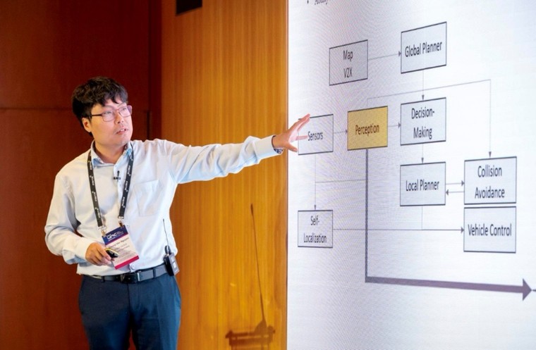 Có gì ở 'đầu não' nghiên cứu xe tự hành của VinFast tại Đức? ảnh 1