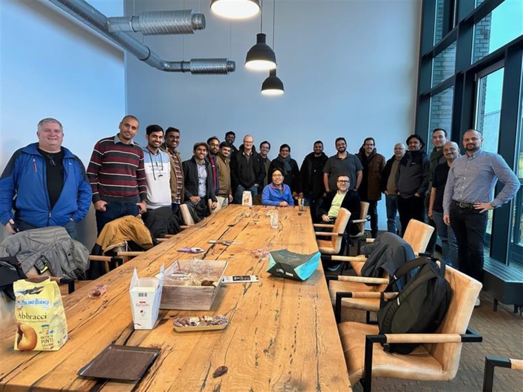 Có gì ở 'đầu não' nghiên cứu xe tự hành của VinFast tại Đức? ảnh 2