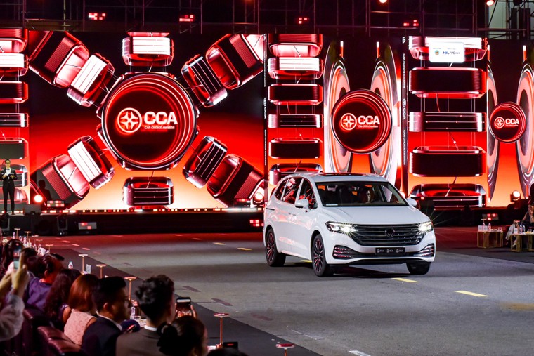 Volkswagen Viloran được vinh danh 'Xe Gia Đình Của Năm hạng 2-5 tỷ đồng' tại Car Choice Awards 2025. ảnh 3