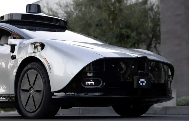 Xe điện tự lái đầu tiên trên thế giới 'Made-by-VinFast' gây tò mò ở Trung Đông ảnh 3