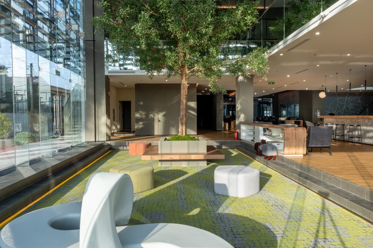 Lễ khánh thành showroom Mazda flagship đầu tiên và giới thiệu các sản phẩm Mazda cao cấp mới ảnh 1