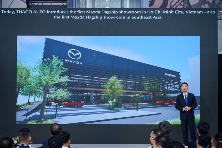 Lễ khánh thành showroom Mazda flagship đầu tiên và giới thiệu các sản phẩm Mazda cao cấp mới ảnh 4