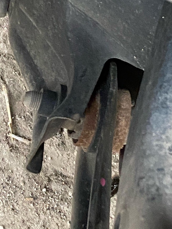 Honda chỉ đề nghị cạo sét khi CR-V 2018 bị tố rỉ sét ảnh 2