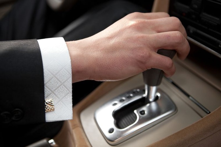 Kinh nghiệm lái xe vào hầm gửi xe cho lái mới ảnh 3