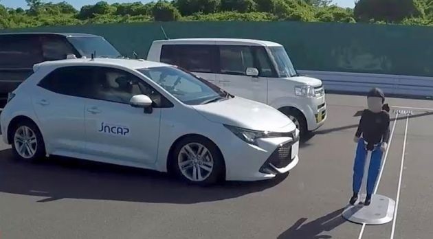 Toyota ra mắt tính năng cứu người - ngăn chặn đạp nhầm chân ga ảnh 2