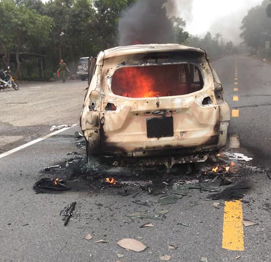 Mitsubishi Xpander gặp nạn bốc cháy, 2 người tử vong ảnh 1