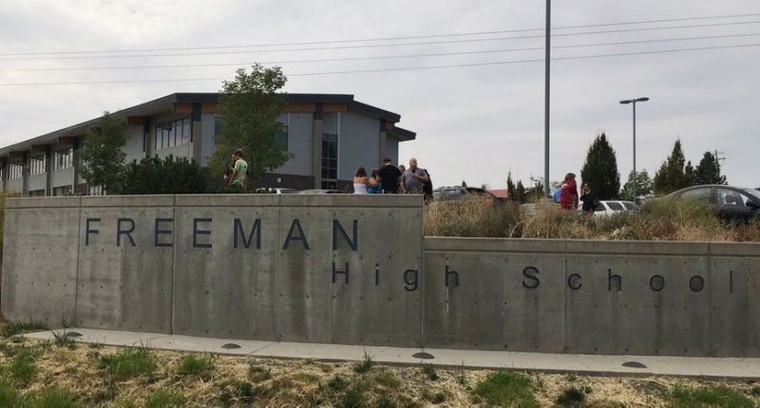 Mỹ: Học sinh cấp 3 mang súng tới trường bắn chết bạn cùng lớp ảnh 1