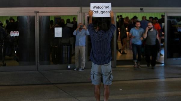 Mỹ có kế hoạch tiếp nhận tối đa 45.000 người tị nạn trong năm tới ảnh 1