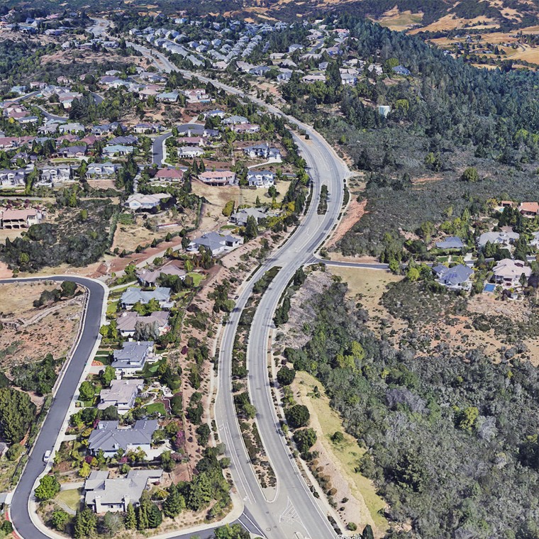 Toàn cảnh sự tàn phá nặng nề của vụ cháy rừng lịch sử tại Mỹ ảnh 1