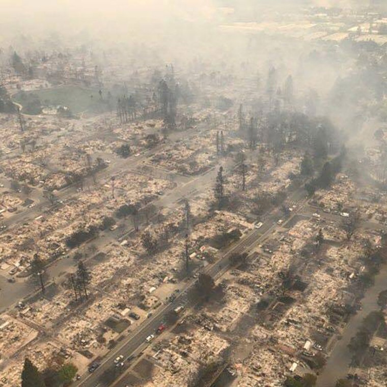 Toàn cảnh sự tàn phá nặng nề của vụ cháy rừng lịch sử tại Mỹ ảnh 2