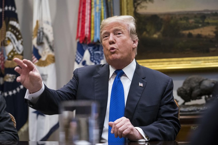 Những khoảnh khắc quan trọng của Tổng thống Trump sau 1 năm nắm quyền ảnh 3