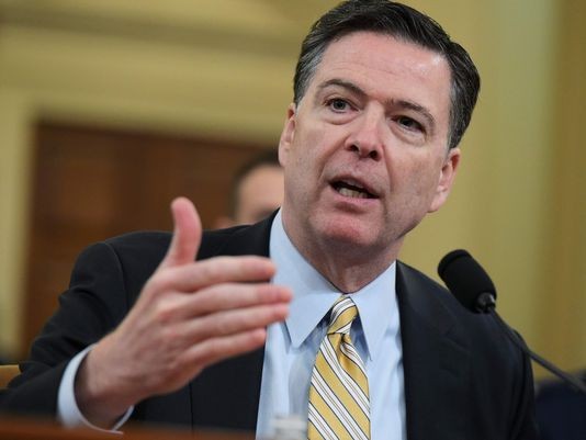 Những khoảnh khắc quan trọng của Tổng thống Trump sau 1 năm nắm quyền ảnh 2