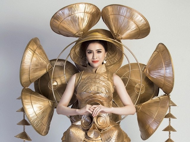 Gây tranh cãi về khả năng tiếng anh, Thư Dung bất ngờ đăng quang Á khôi 2 Miss Eco International 2018 ảnh 4