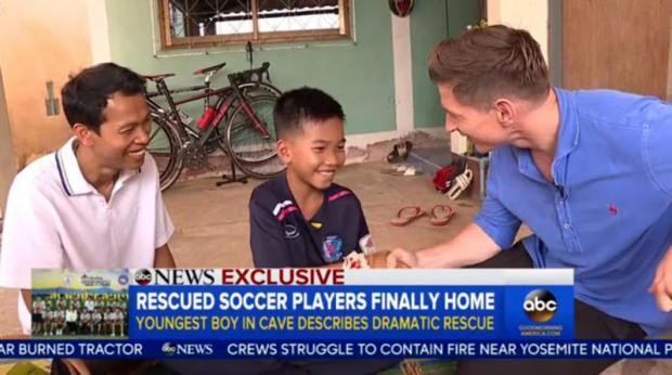 Thái Lan chỉ trích truyền thông nước ngoài do liên tục phỏng vấn đội bóng nhí ảnh 1