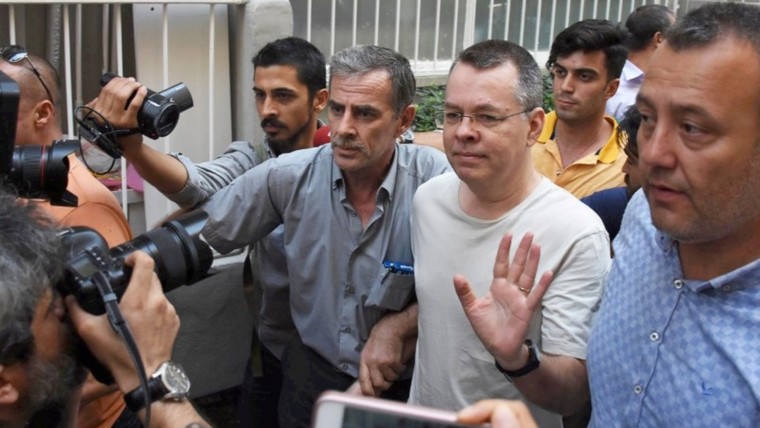 Mỹ hy vọng mục sư Andrew Brunson sẽ được thả tự do trong tuần này ảnh 1