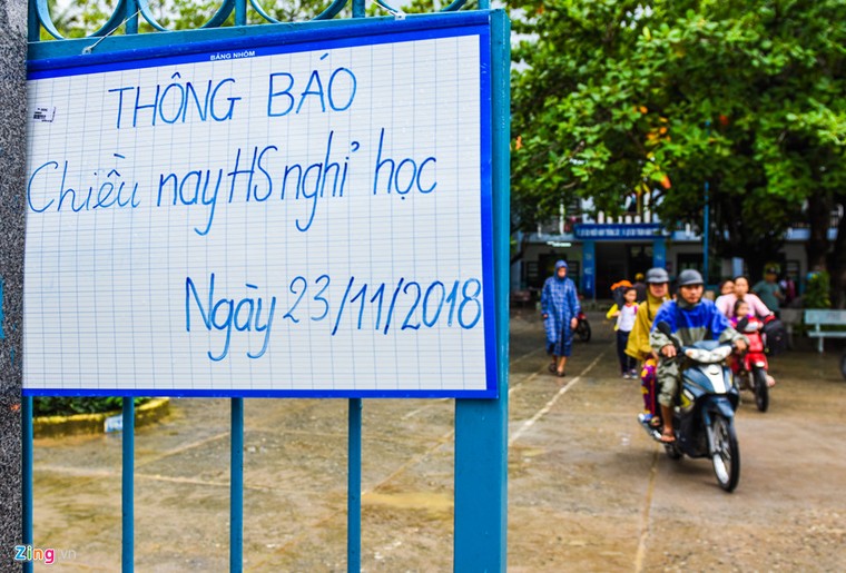 Nguoi Khanh Hoa ra bien xuc cat chong bao hinh anh 6