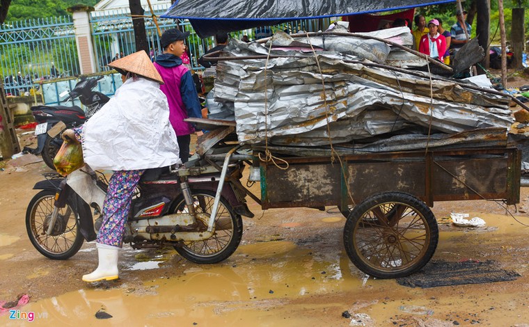 Nguoi Khanh Hoa ra bien xuc cat chong bao hinh anh 11