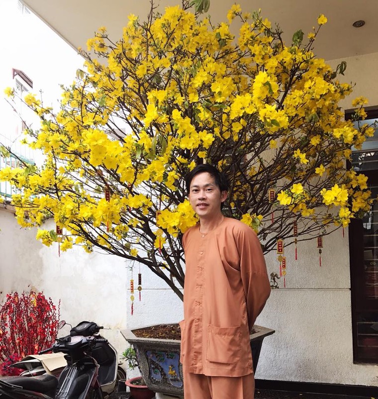 NSUT Hoai Linh miet mai di dien, giat minh vi biet het Tet hinh anh 4