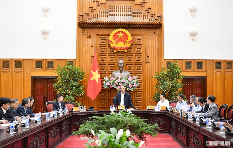 Thủ tướng yêu cầu mua sớm 200.000 tấn gạo dự trữ ảnh 1