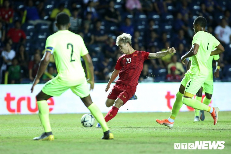 Bao Thai Lan tram tro: 'Viet Nam co ke hoach phat trien bong da bai ban' hinh anh 1