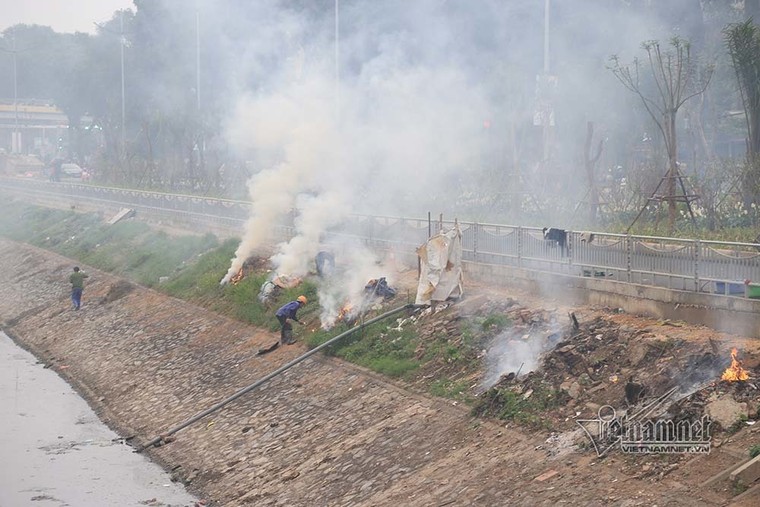 'Sông Tô Lịch như người bệnh, chỉ đỡ xấu chứ không thể sạch'
