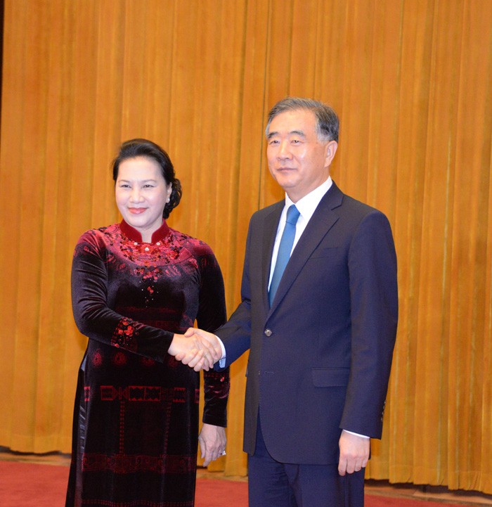 hinh anh hoat dong cua chu tich quoc hoi trong 5 ngay tham trung quoc hinh 19