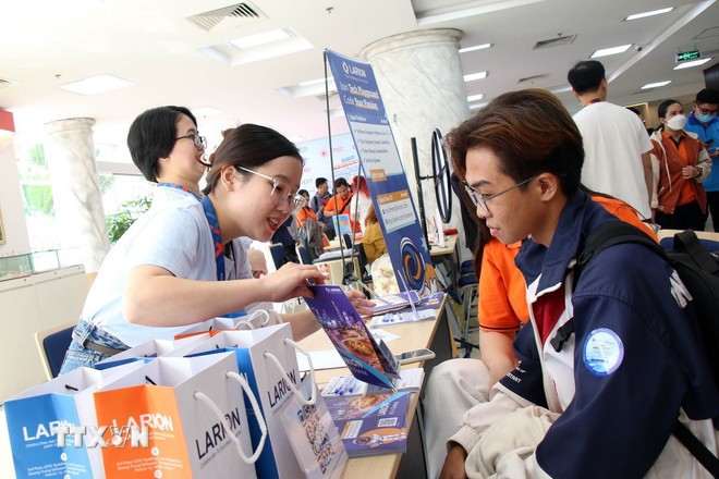 Học tập suốt đời: Chìa khóa để thích ứng với cuộc cách mạng công nghệ ảnh 2