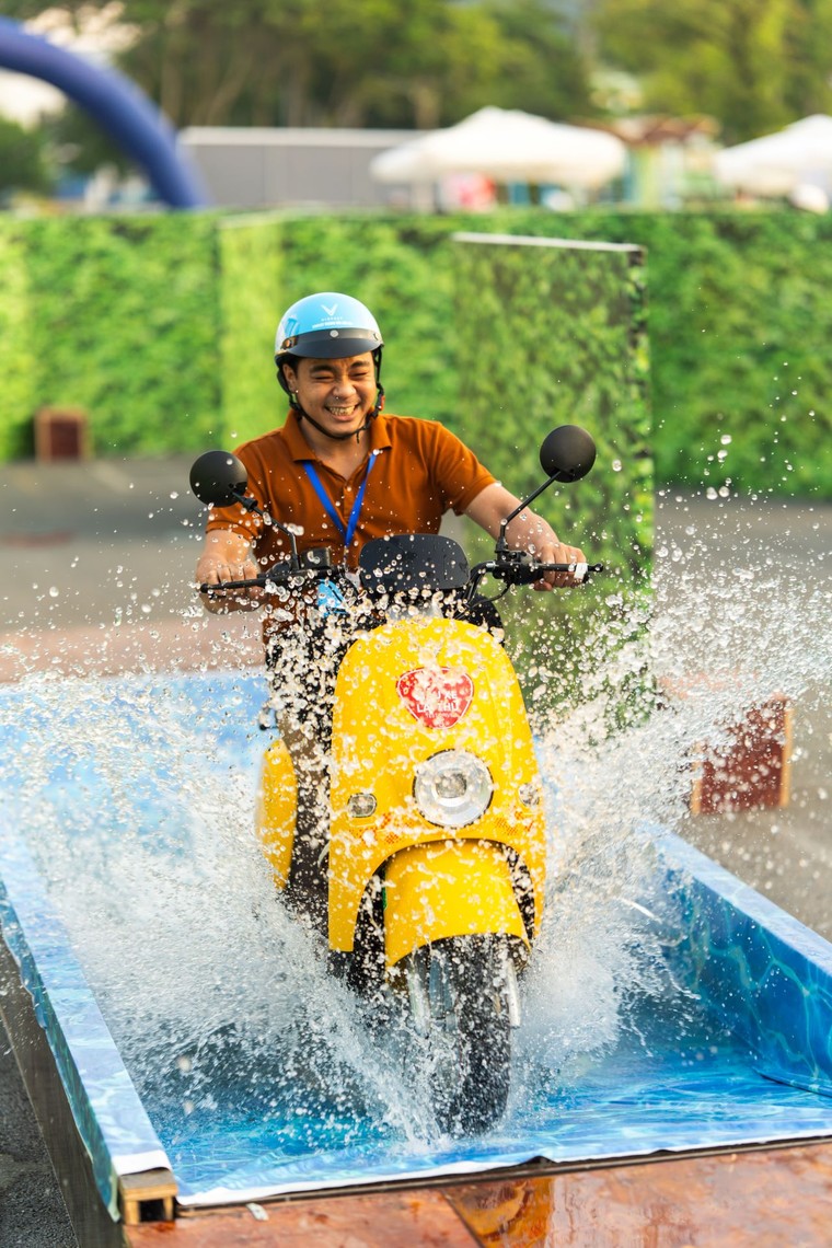 “Phủ Xanh Đông Bắc – Tây Bắc”: VinFast mang xe máy điện “phủ sóng” Lào Cai ảnh 4