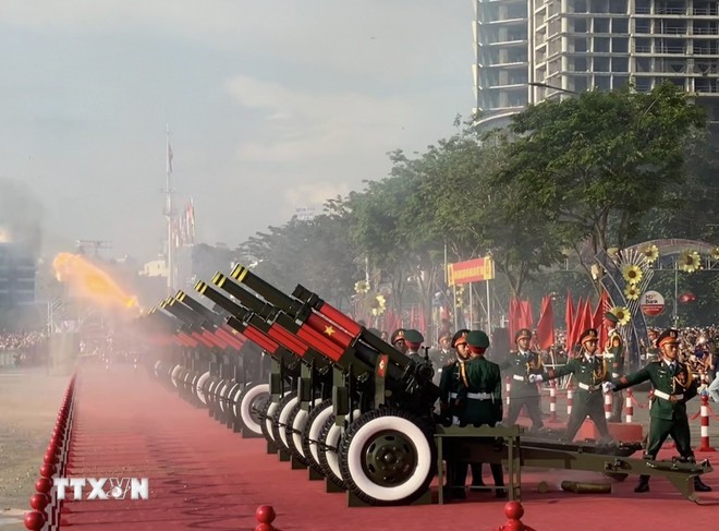 13.000 người tham gia Tổng duyệt Lễ kỷ niệm 50 năm giải phóng miền Nam ảnh 1