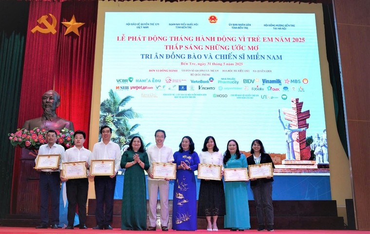 AIA Việt Nam hưởng ứng Tháng hành động vì trẻ em ảnh 2