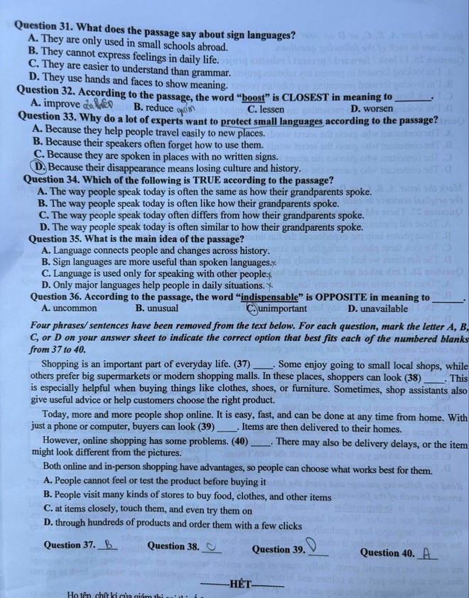 Hà Nội: Đề thi Tiếng Anh vừa sức, thí sinh kết thúc ngày thi đầu nhẹ nhàng ảnh 4
