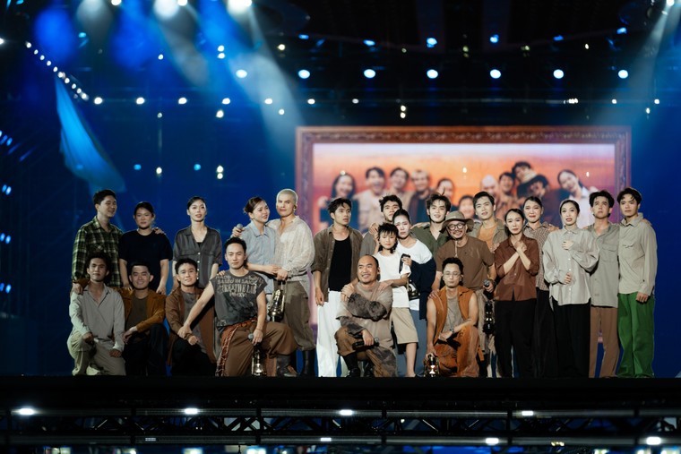 Concert “Anh trai vượt ngàn chông gai” Day 5: Bùng cháy giữa “chảo lửa” cảm xúc ảnh 5