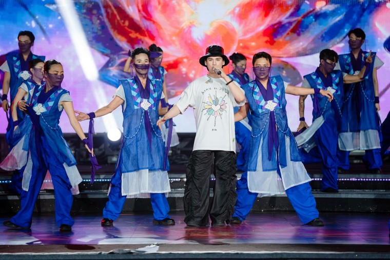 Lượt khách tới Đà Nẵng tăng nóng trước thềm chung kết DIFF 2025 ảnh 5