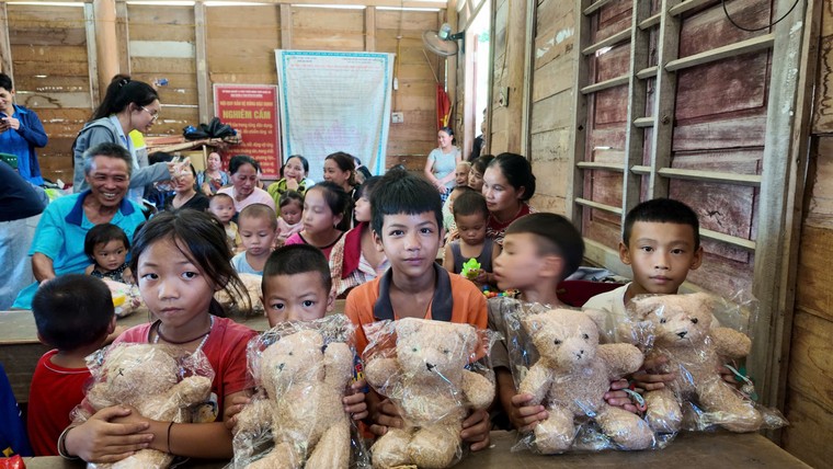 Những bước chân không ngại nắng gió ảnh 1