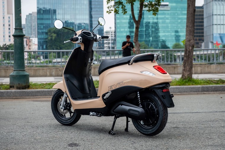 Cận cảnh “siêu phẩm” VinFast Evo Grand lần đầu xuất hiện tại “VinFast Xanh Fest Icon” ảnh 2