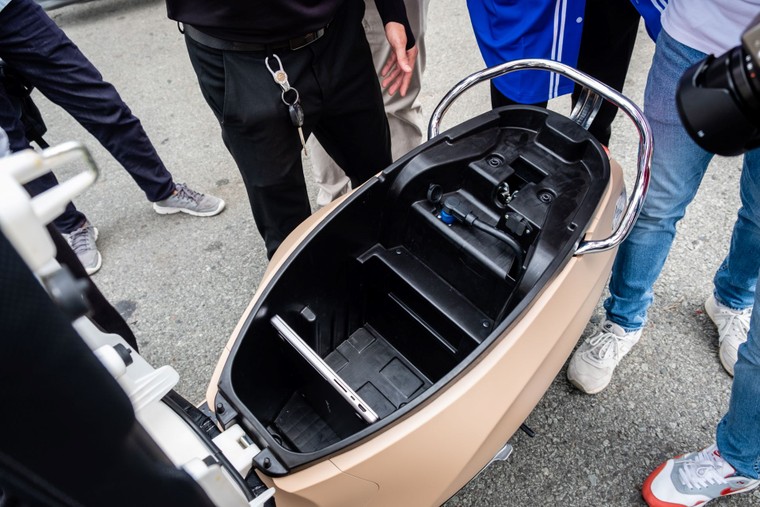 Cận cảnh “siêu phẩm” VinFast Evo Grand lần đầu xuất hiện tại “VinFast Xanh Fest Icon” ảnh 6