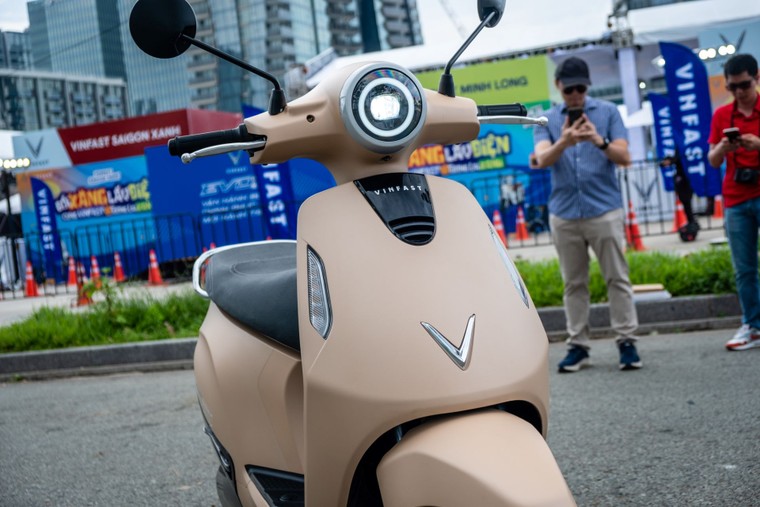 Cận cảnh “siêu phẩm” VinFast Evo Grand lần đầu xuất hiện tại “VinFast Xanh Fest Icon” ảnh 7