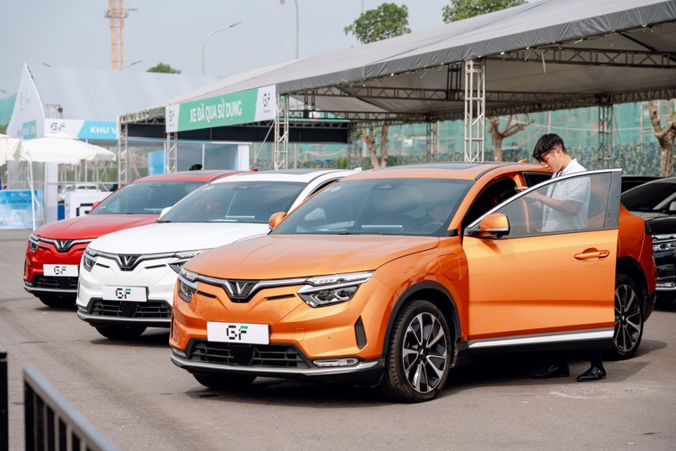 “Ngày hội thu xăng đổi điện” phủ sóng khắp ba miền trong tháng 8 ảnh 3