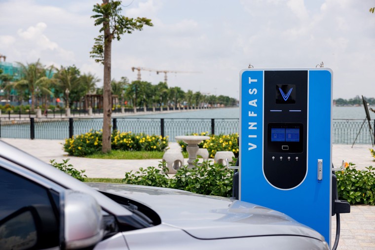 Có gì bên trong trạm sạc V-Green lớn nhất cả nước? ảnh 4