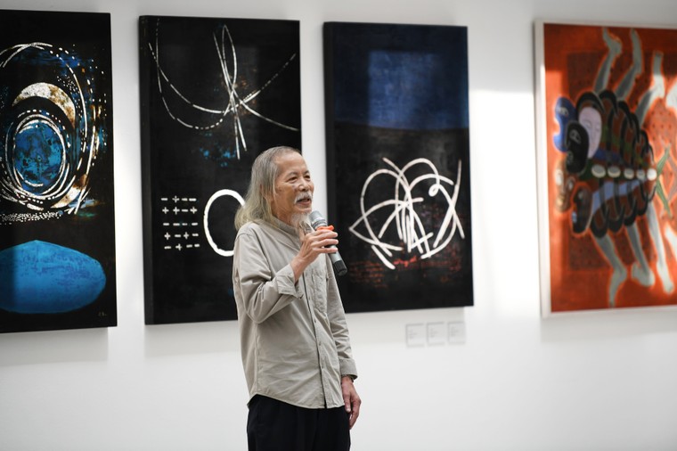 VCCA tổ chức triển lãm “hồi cố vọng lai” tôn vinh 3 hoạ sĩ gạo cội, tiêu biểu cho mỹ thuật việt nam giai đoạn đổi mới ảnh 9