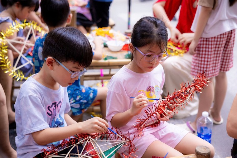 Khoảnh khắc khó quên trong Lễ hội Trung thu 2025 tại Goldmark City ảnh 3