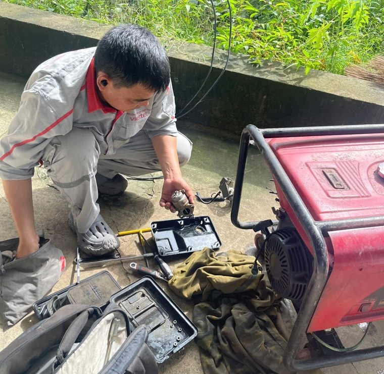 Viettel dồn quân, ứng cứu thông tin xuyên đêm tại Thái Nguyên trong lũ lịch sử ảnh 2